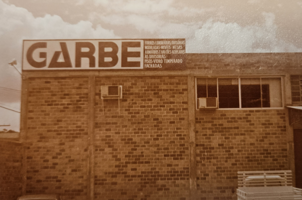 Primeira sede da Garbe, localizada em Blumenau/SC, no ano de 1982.